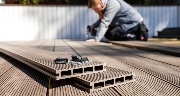 Terrasse en composite : quel est son coût ?